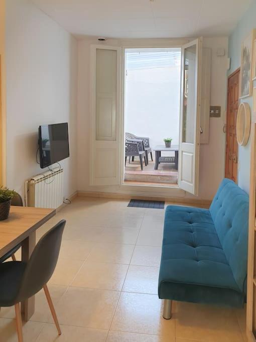 Casa Ramona Apartamento De Pueblo Con Patio En El Centro De Sant Joan ซานต์ ฮวน เด เลส อาบาเดสเซส ภายนอก รูปภาพ